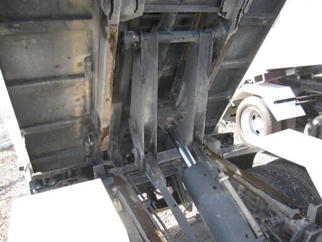 ISUZU ELF 2003 Image 31