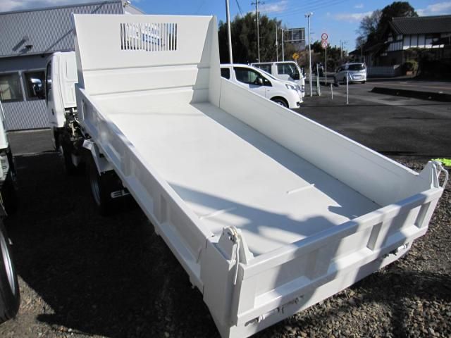 ISUZU ELF 2003 Image 31