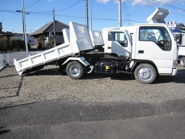 ISUZU ELF 2003 Image 31