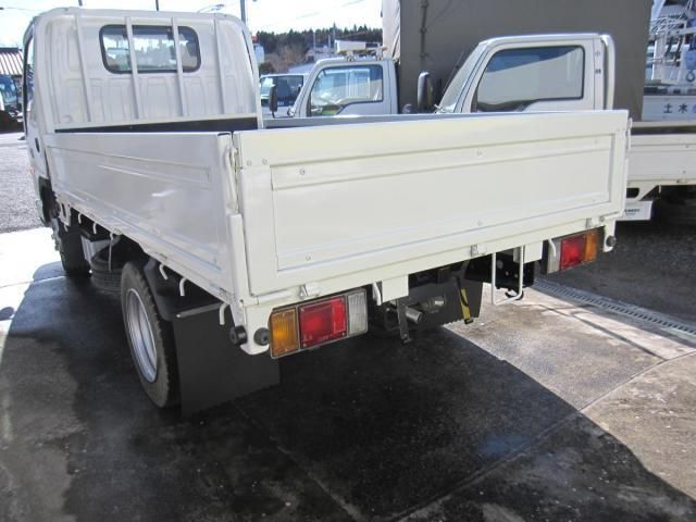 ISUZU ELF 2000 Image 31