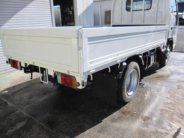 ISUZU ELF 2000 Image 31