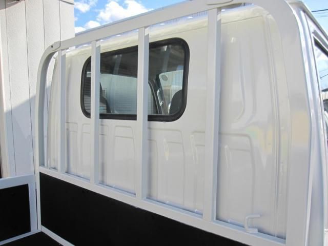 ISUZU ELF 2000 Image 31