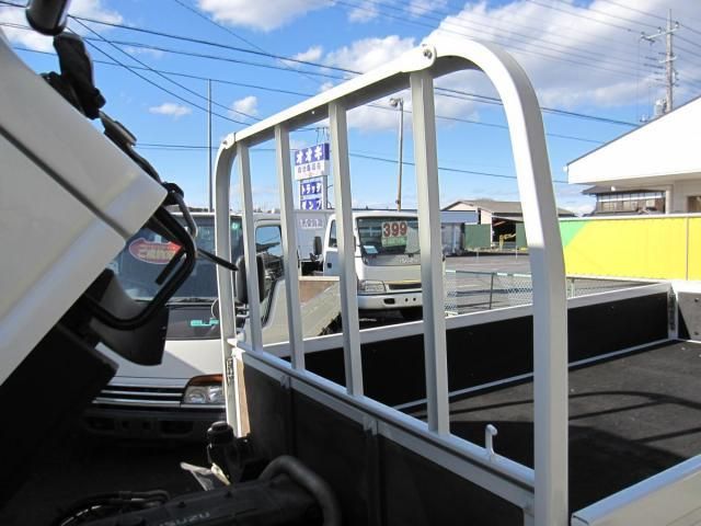 ISUZU ELF 2000 Image 31