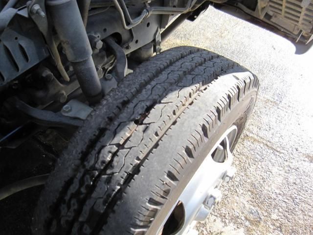 ISUZU ELF 2000 Image 31