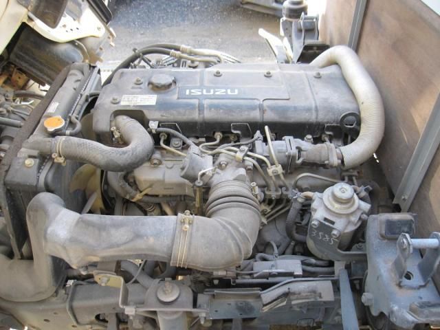 ISUZU ELF 2000 Image 31