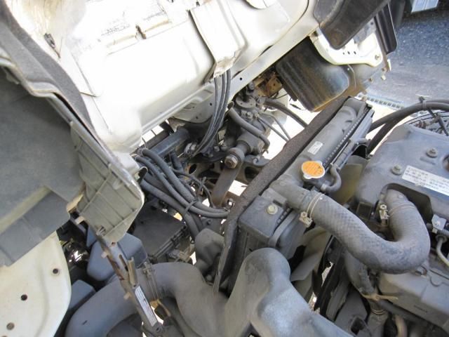 ISUZU ELF 2000 Image 31