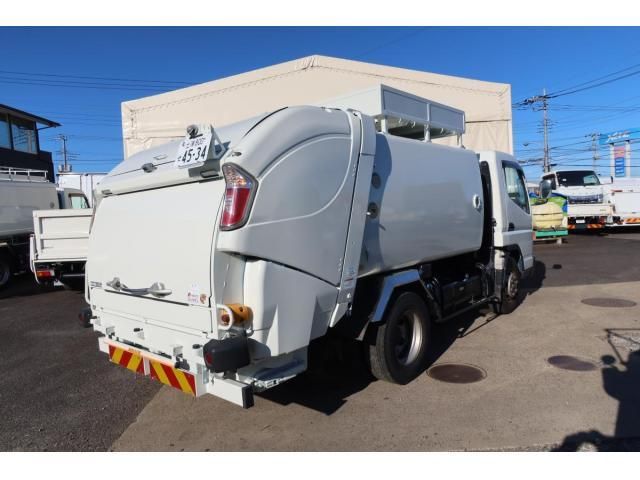 MITSUBISHI CANTER 2020 Image 31