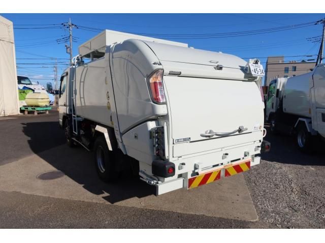 MITSUBISHI CANTER 2020 Image 31