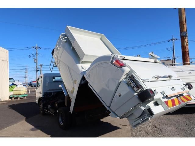 MITSUBISHI CANTER 2020 Image 31