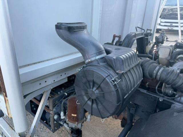 ISUZU FORWARD 2015 Image 31