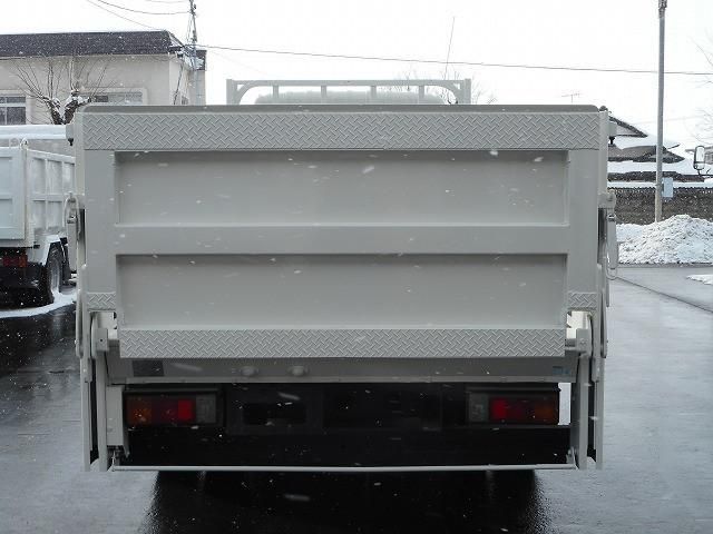 TOYOTA DYNA 2015 Image 31