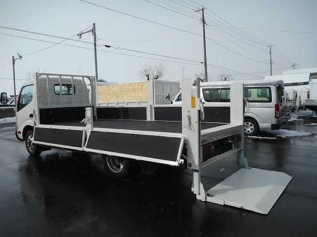 TOYOTA DYNA 2015 Image 31