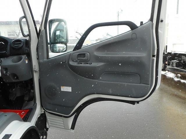 TOYOTA DYNA 2015 Image 31