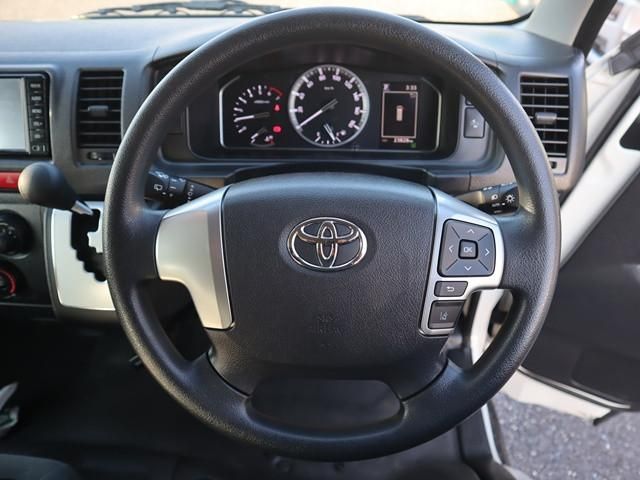 TOYOTA HIACE VAN 2WD 2023 Image 31