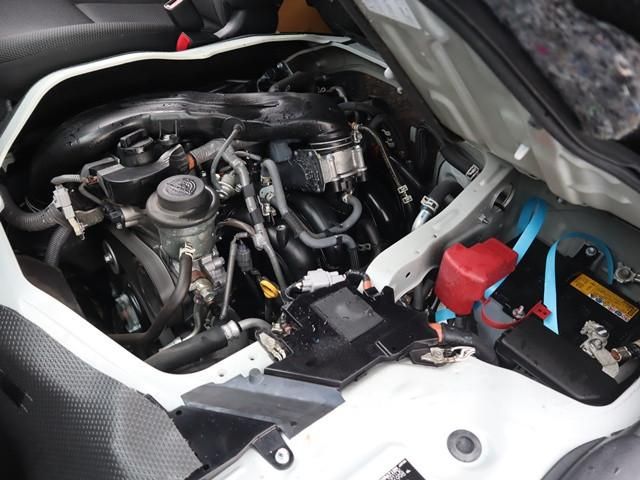 TOYOTA HIACE VAN 2WD 2023 Image 31