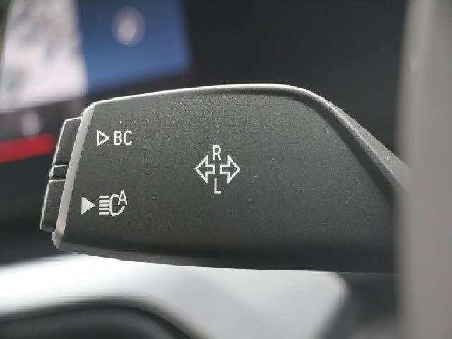 BMW 2SERIES COUPE 2023 Image 31