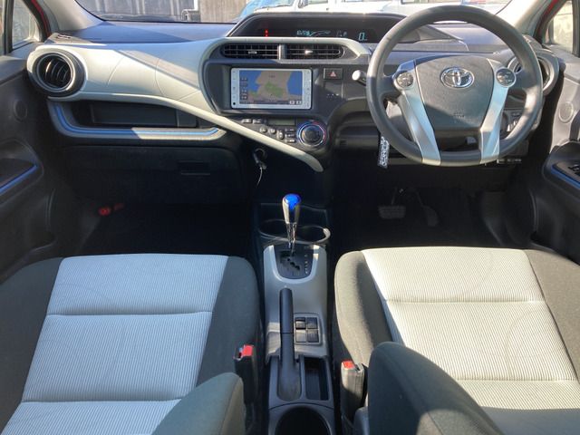 TOYOTA AQUA 2014 Image 31