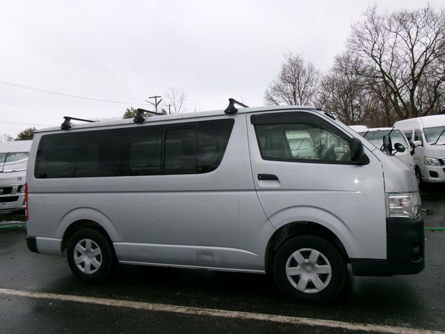 TOYOTA HIACE VAN 4WD 2012 Image 31