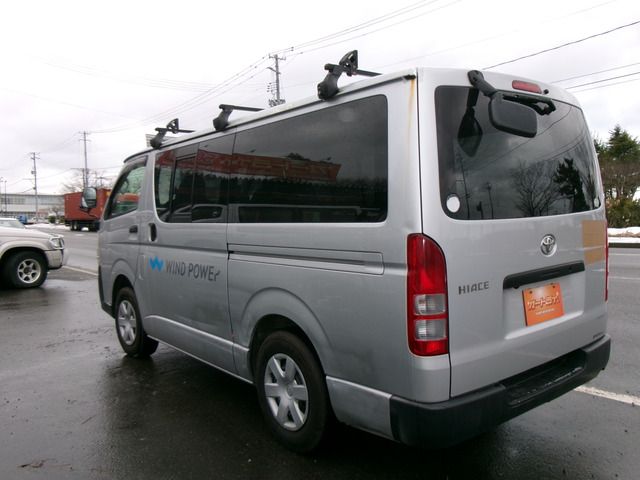 TOYOTA HIACE VAN 4WD 2012 Image 31