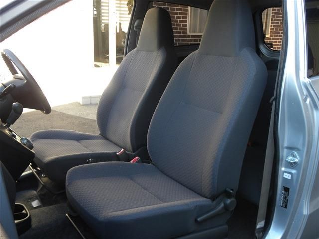 SUBARU PLEO VAN 2013 Image 31