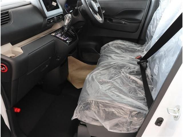 MITSUBISHI DELICA MINI 2025 Image 31