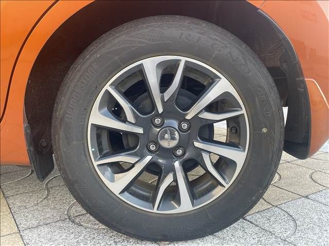 NISSAN NOTE 2017 Image 31