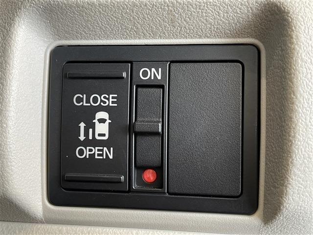 HONDA N BOX 2024 Image 31