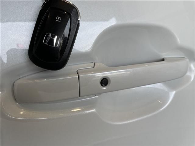 HONDA N BOX 2024 Image 31