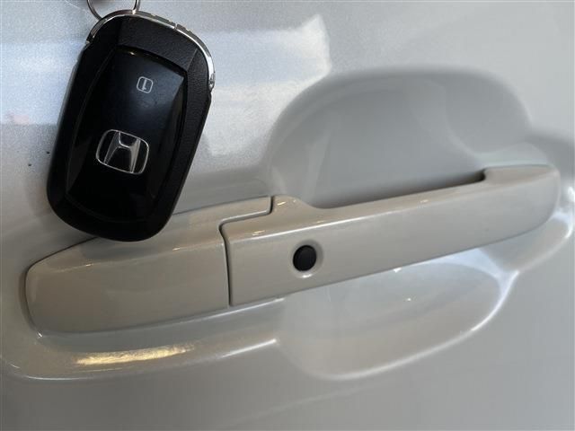 HONDA N BOX 2024 Image 31