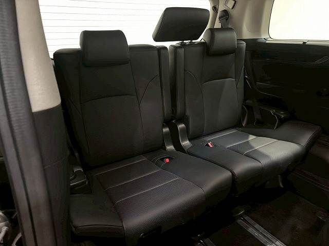 TOYOTA VELLFIRE 2018 Image 31