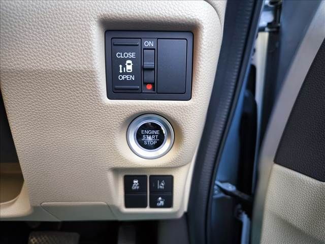 HONDA N BOX 2019 Image 31