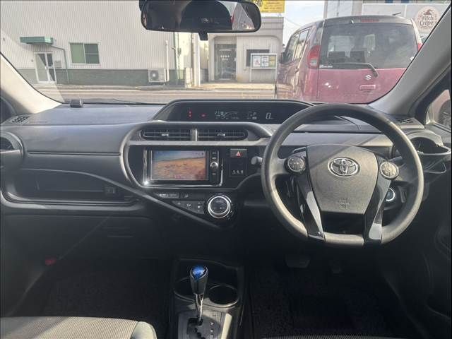 TOYOTA AQUA 2016 Image 31