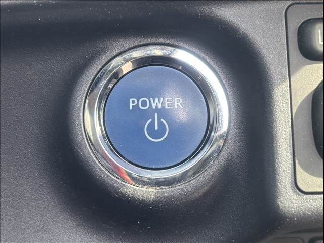 TOYOTA AQUA 2016 Image 31