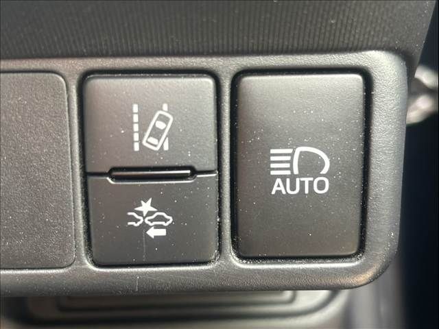 TOYOTA AQUA 2016 Image 31