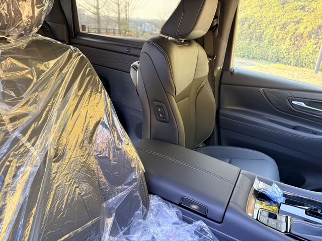 TOYOTA ALPHARD HYBRID 2026 Image 31