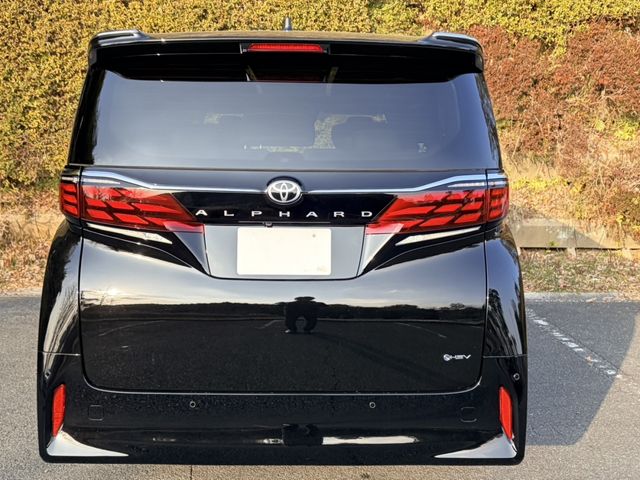 TOYOTA ALPHARD HYBRID 2026 Image 31