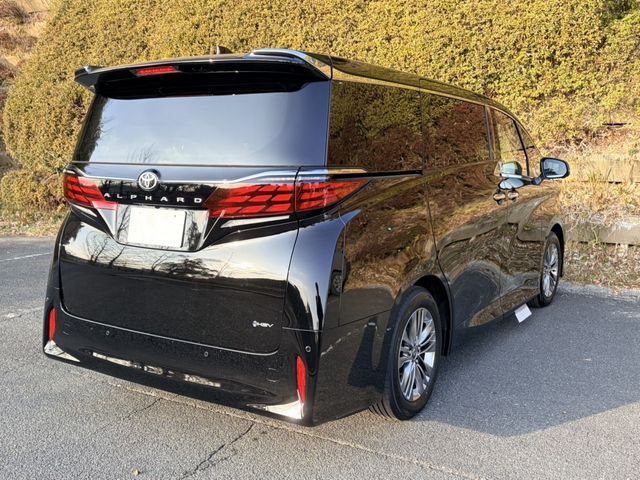 TOYOTA ALPHARD HYBRID 2026 Image 31