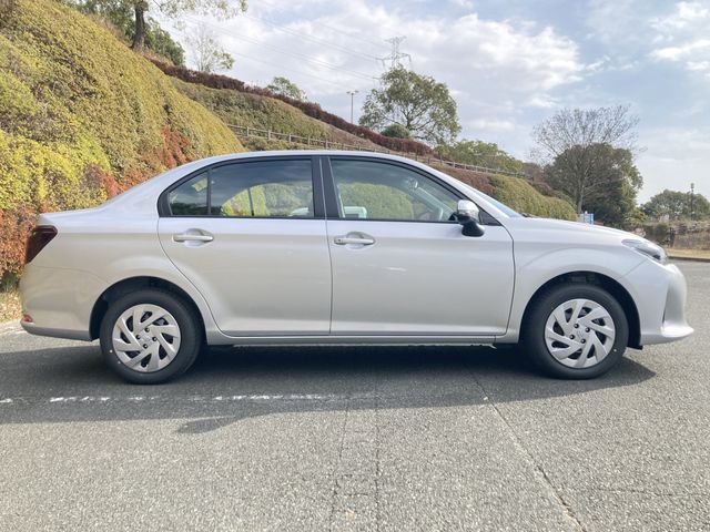 TOYOTA COROLLA AXIO HYBRID 2026 Image 31