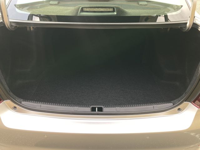 TOYOTA COROLLA AXIO HYBRID 2026 Image 31