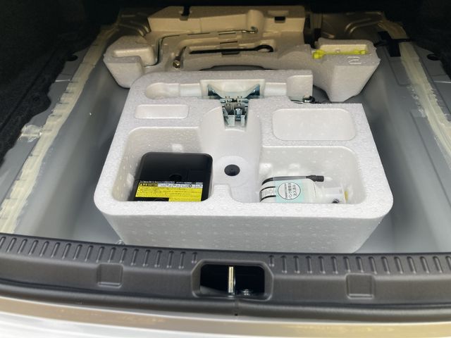 TOYOTA COROLLA AXIO HYBRID 2026 Image 31