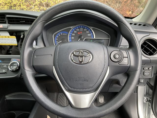 TOYOTA COROLLA AXIO HYBRID 2026 Image 31