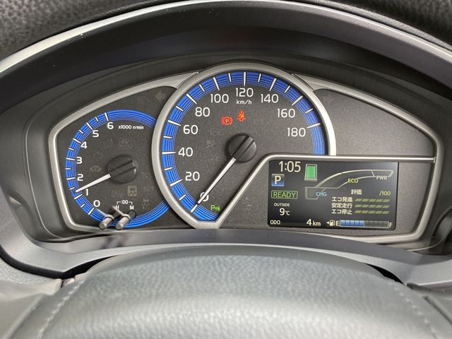 TOYOTA COROLLA AXIO HYBRID 2026 Image 31