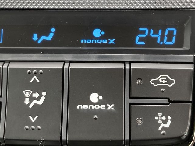 TOYOTA COROLLA AXIO HYBRID 2026 Image 31