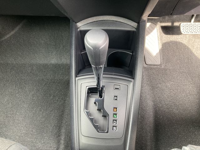 TOYOTA COROLLA AXIO HYBRID 2026 Image 31