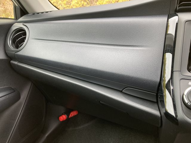 TOYOTA COROLLA AXIO HYBRID 2026 Image 31