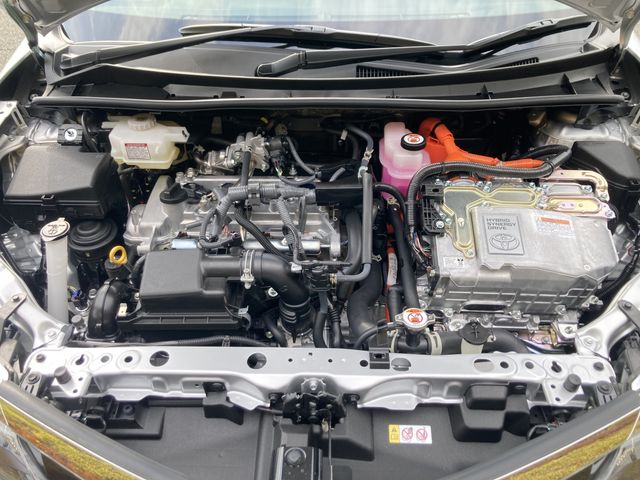 TOYOTA COROLLA AXIO HYBRID 2026 Image 31