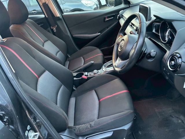 MAZDA DEMIO 2015 Image 31