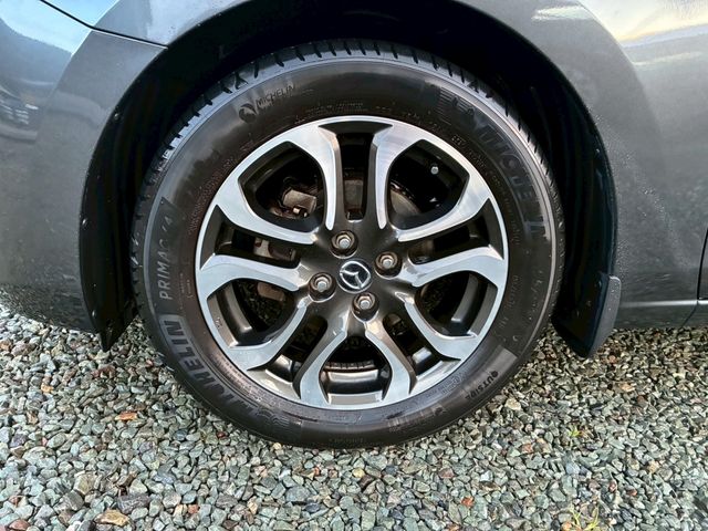 MAZDA DEMIO 2015 Image 31