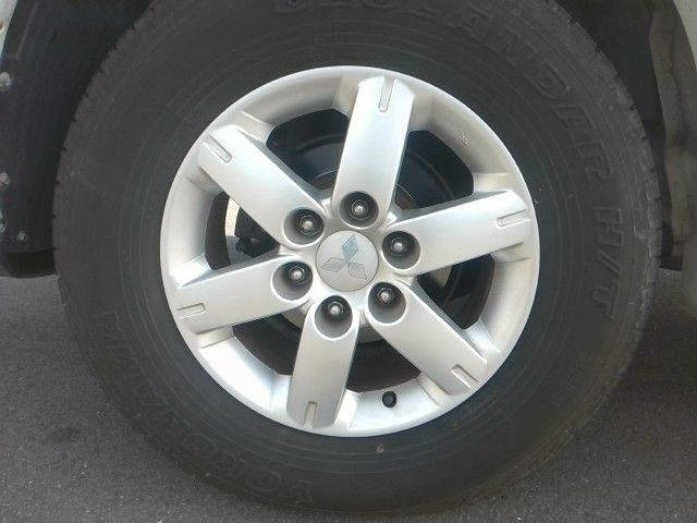 MITSUBISHI PAJERO WAGON 2005 Image 31