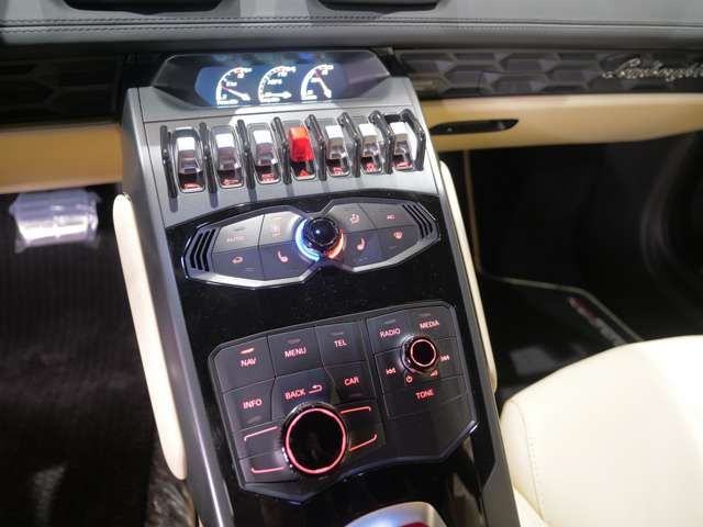 LAMBORGHINI HURACAN 2018 Image 31